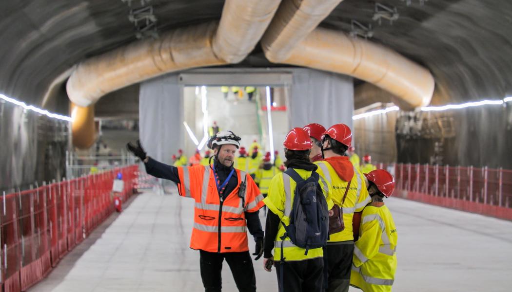 Ett 60-tal medarbetare från projektet fanns på plats för att svara på frågor. Bild: Region Stockholm.