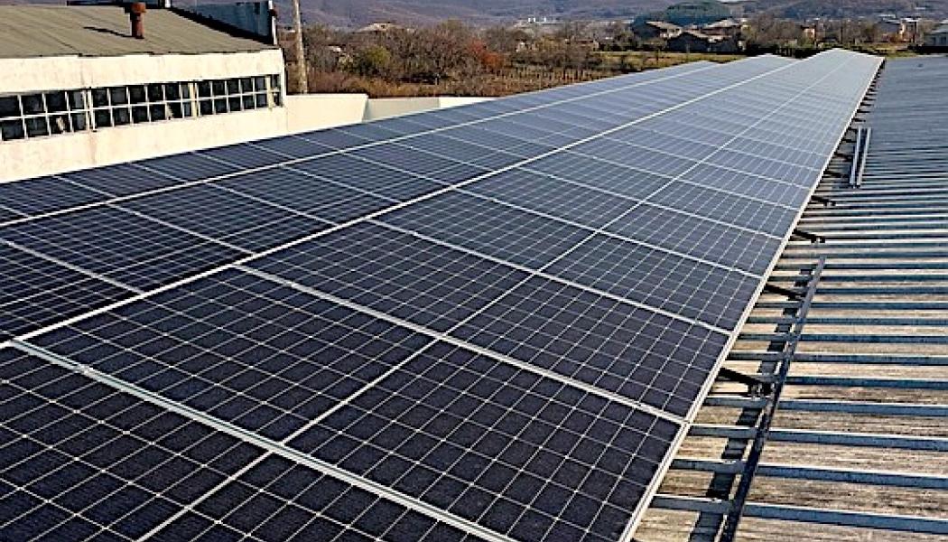 I början av året nådde Flandern en viktig milstolpe – den enmiljonte solpanelen installerades. Detta innebar att regionens sammanlagda solenergikapacitet nådde nästan 7 gigawatt. Foto: Creative Commons Lic. Kredit: superadsmaker