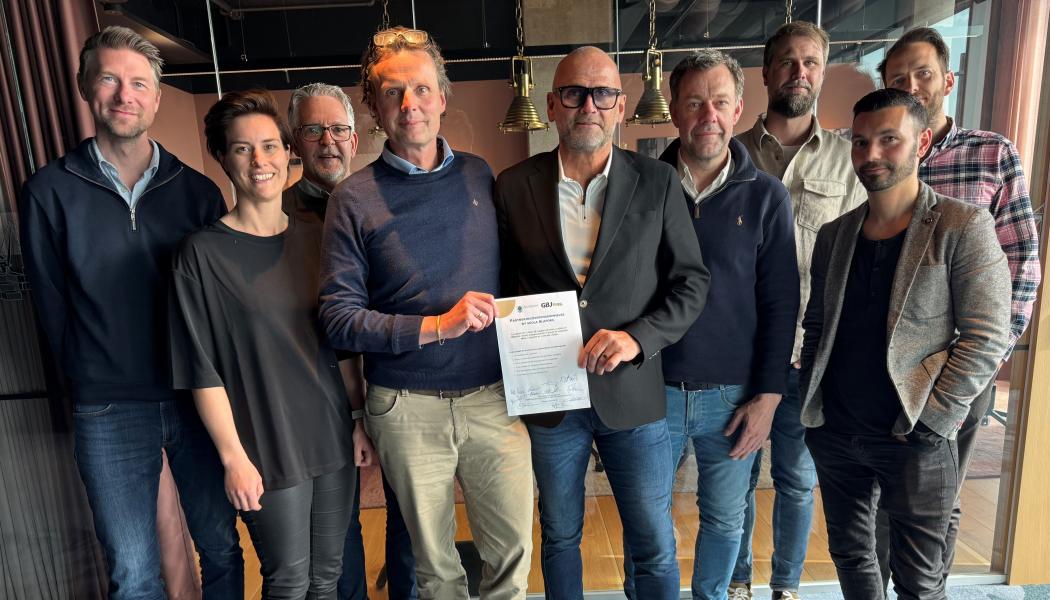 Partneringdeklaration undertecknad fär bygge av Alafors skolan. Pressbild: GBJ Bygg AB