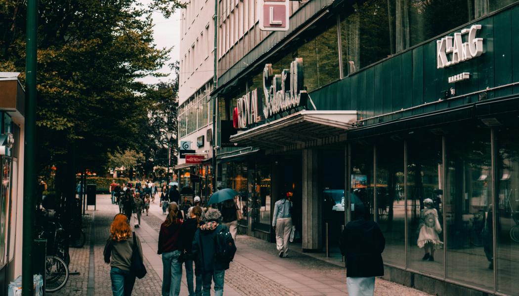 Skåne toppar statistiken över företagsuppstarter. Affärsgata i Malmö 2024. Foto: Patrick Federi/Unsplash