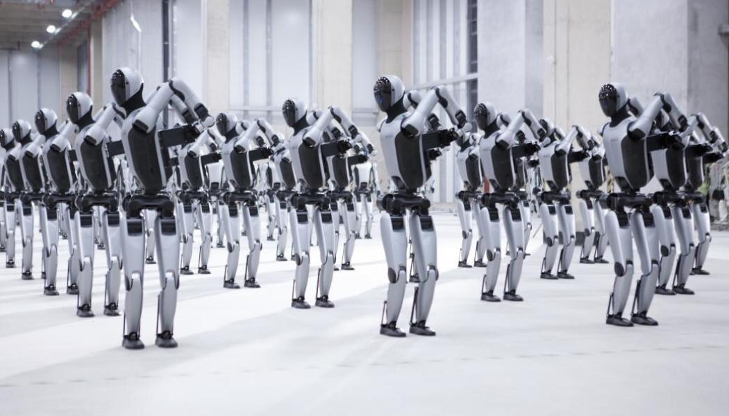 De humanoida robotarna används redan vid biltillverkning. Foto: UBTech