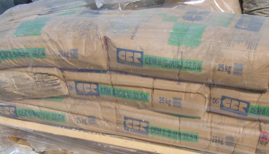 Portland cement bags. Photo: KVDP/Wikimedia Commons
