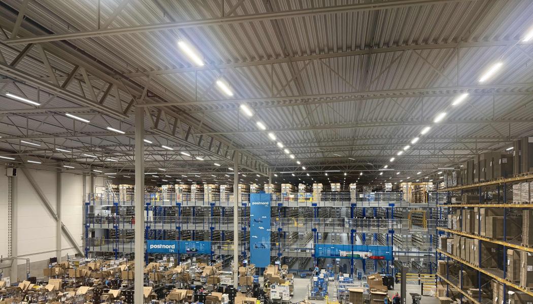 Interiör TPL lager i Eskilstuna. Foto: PostNord