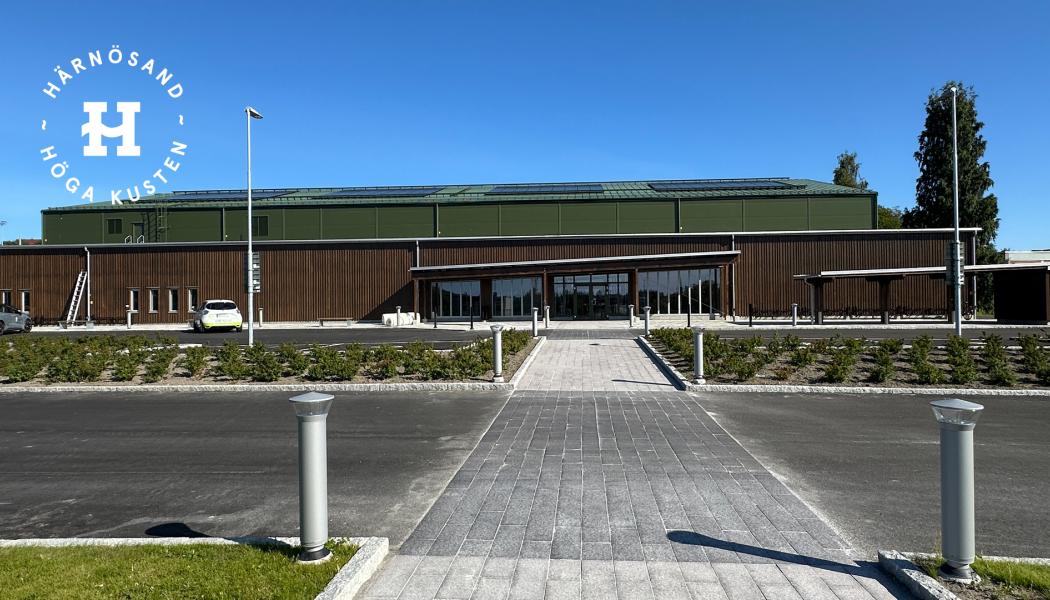Huvudentrén till Ängets Sportcenter Foto: Härnösands kommun