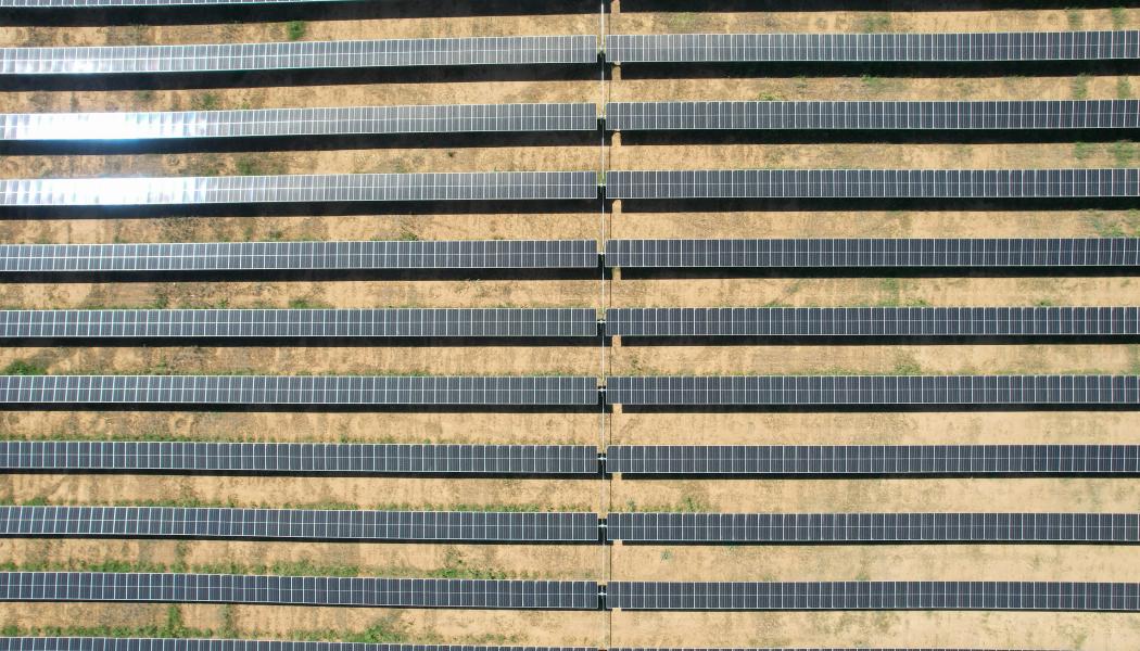 Solcellspark. Foto: Priamo Mendez / Unsplash