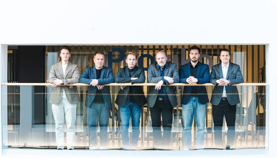 Proviko ansluter sig till XPartners-koncernen. På bilden syns Provikos partners Joonas Anttila (till vänster), Hannu Kokkonen, Tommi Varsala, Antti Virta, Mikko Vesamaa och Joona Lammi. Foto: XPartners.