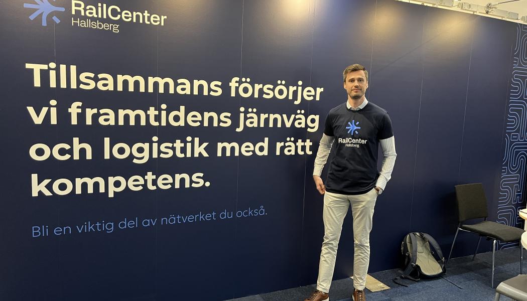 Projektledaren Dino Keljalic representerade RailCenter på järnvägsmässan Train & Rail och berättade om kommande utbildningssatsningar.