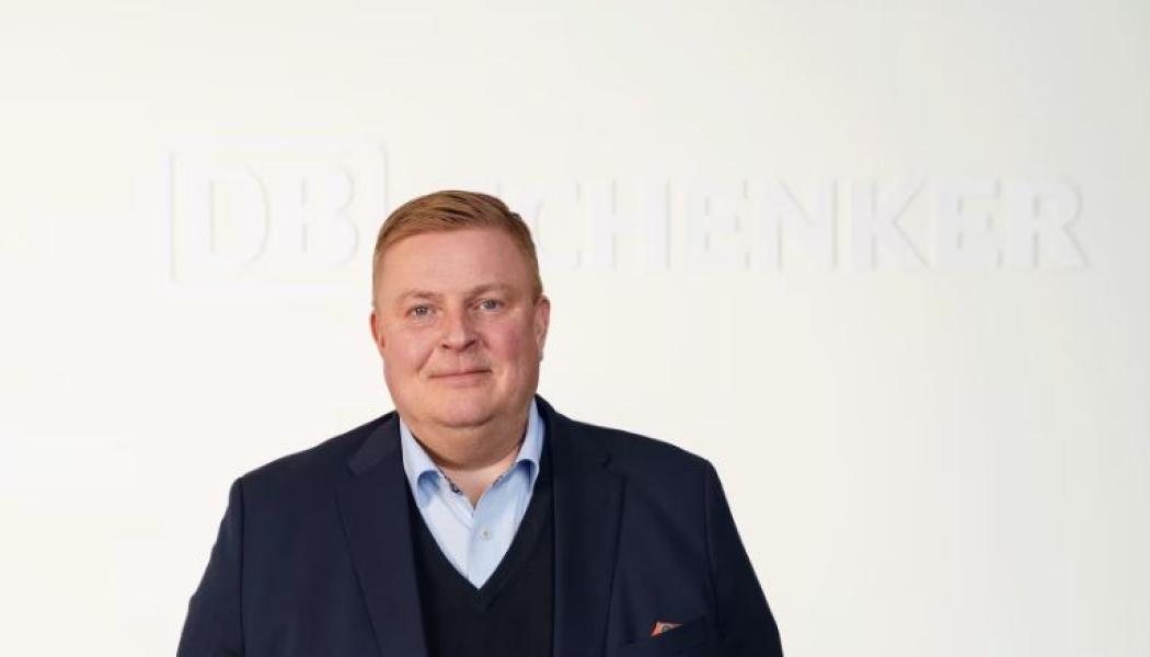 DB Schenker slår ihop de nordiska länderna till ett kluster från och med 1 april 2023. Petteri Nurmi blir vd för kluster Norden som sysselsätter 6 000 personer och har en total omsättning på närmare 3 miljarder euro. Foto: Schenker