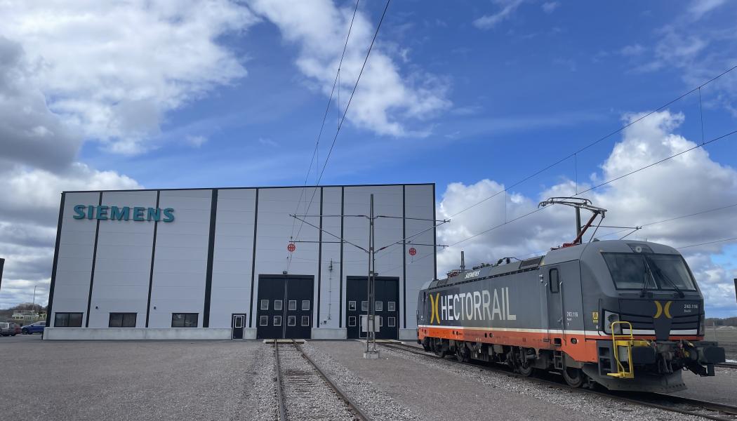 Exteriör Siemens Mobilitys lokverkstad i Hallsberg. Foto: Siemens
