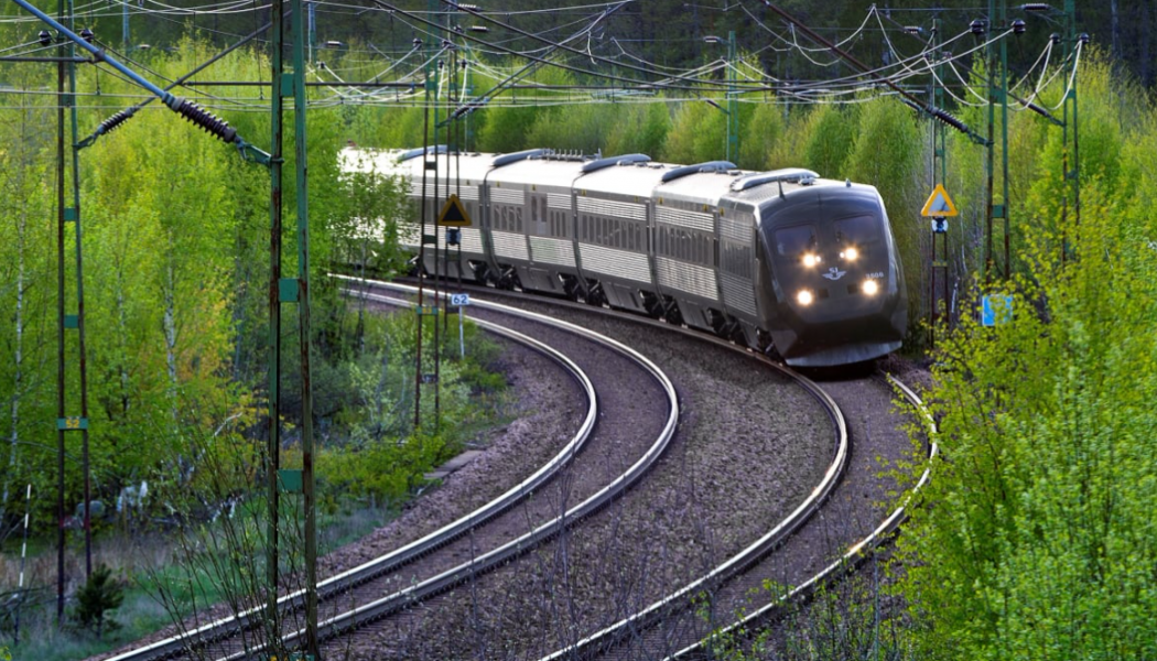 Uppgraderingen av X2000-tågen görs hos Stadler i Tillberga, Västerås. Foto: SJ