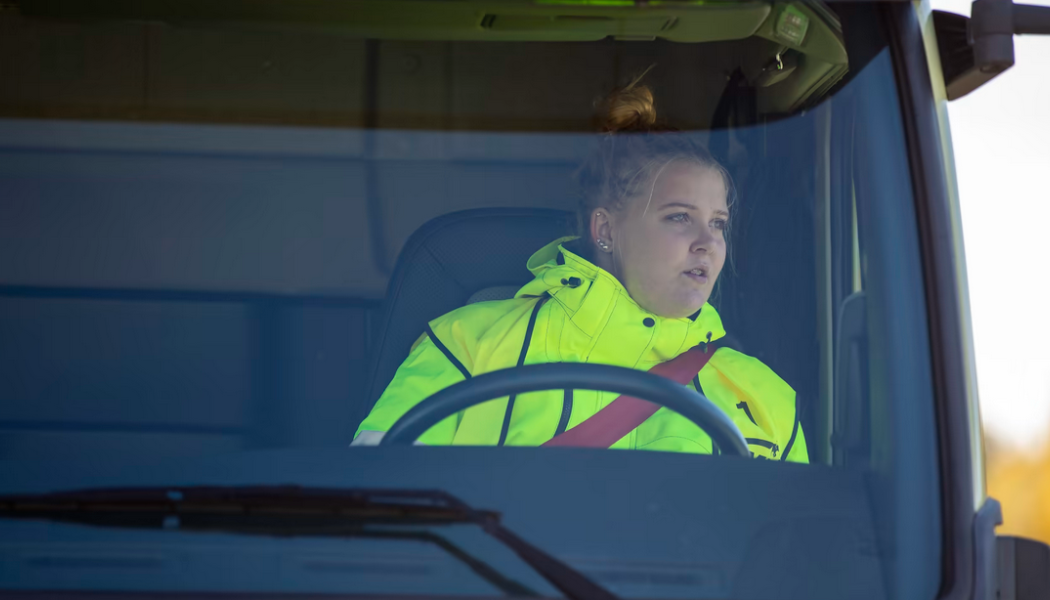Av landets lastbilsförare är i dag 9 procent kvinnor. Foto: Tya