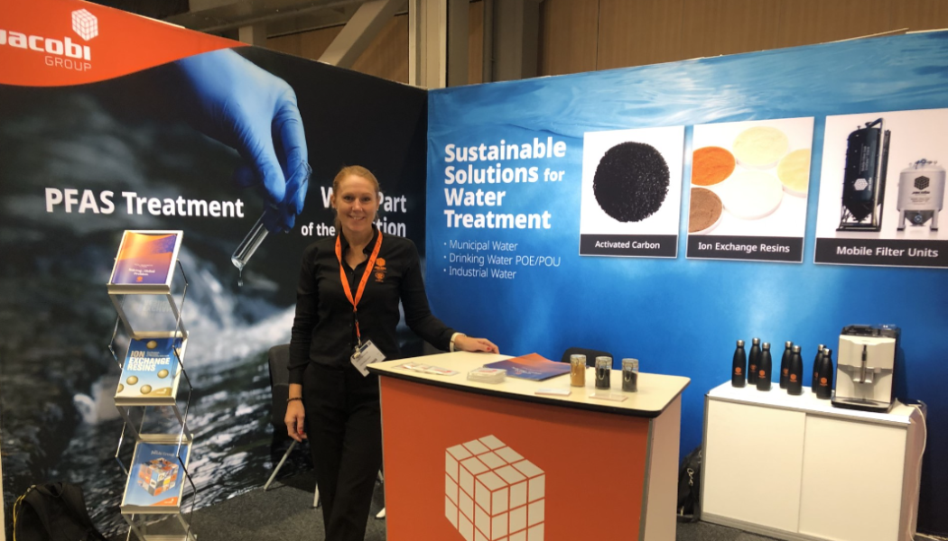 Linda Magnusson, Sales team leader, representerade Jacobi Carbons på mässan Vatten2023.