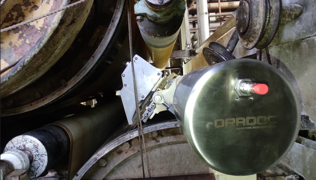 OraFlex doctoring system with pneumatic oscillator. Photo: Oradoc