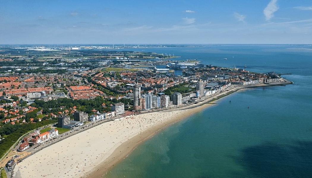 Regionen Zeeland omfattar både öar, halvöar samt omfattande industri och handel. Bild: Zeeland.com