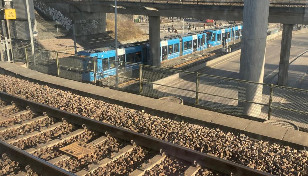 Svensk Kollektivtrafik vill se en översyn av Trafikverkets organisation för att snabba upp statliga investeringar i väg och järnväg. Foto: Stina Wickenberg