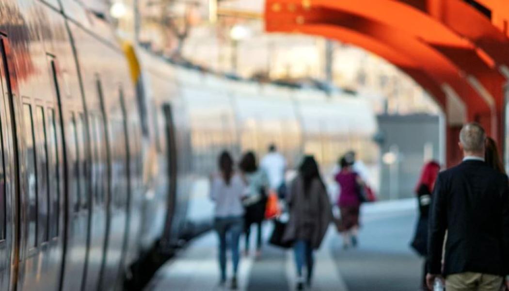 Flera arbeten utförs vilket påverkar tågtrafiken. Resenärerna uppmanas att räkna med långa restider. Foto: Trafikverket
