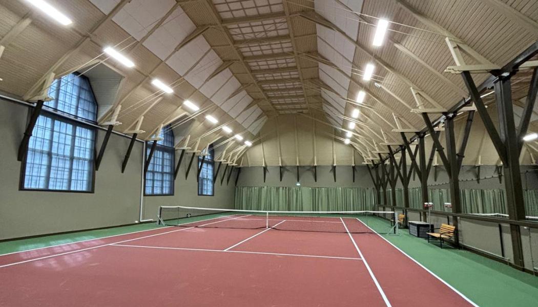 Interiörbild från den nyrenoverade Tennispaviljongen Foto: SCIF