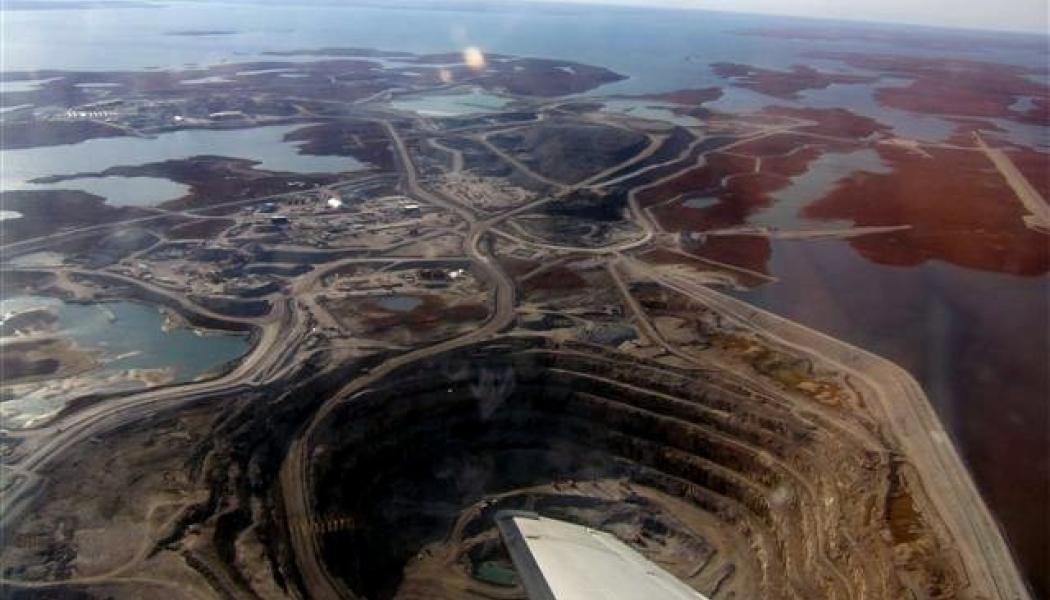 Diavik mine, comprising four pipes, was discovered in 1991, beneath Lac de Gras, 220 kilometres south of the Arctic Circle. Photo: Trevor MacInnis/Wikimedia Commons 