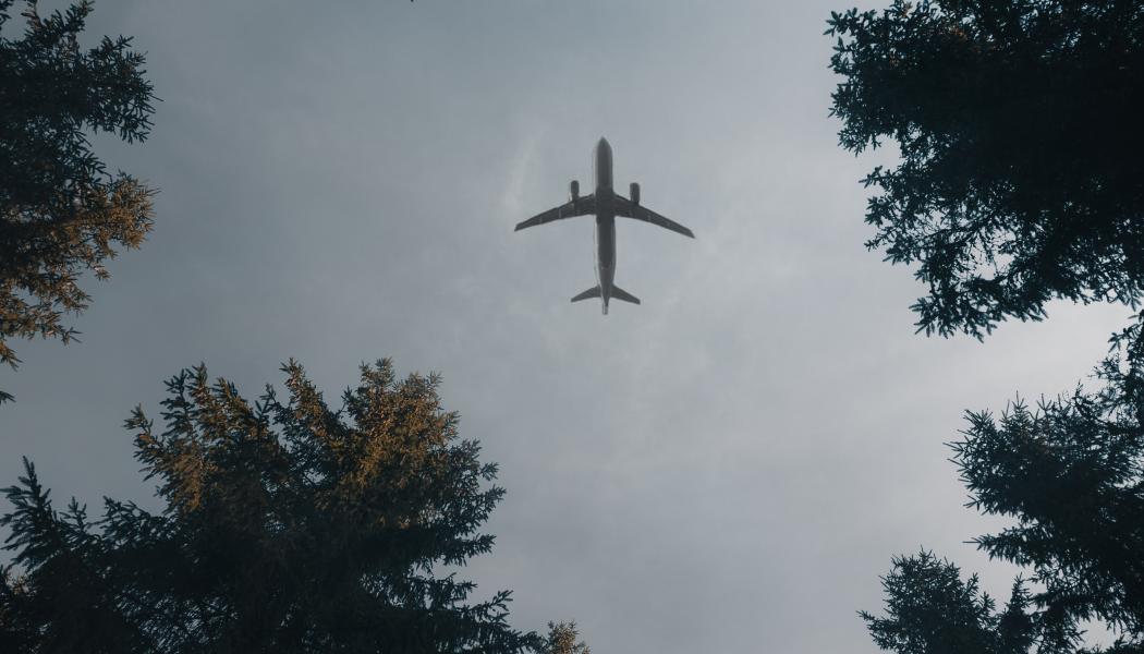 Totalt reste drygt tre miljoner resenärer via Swedavias tio flygplatser under september.  Foto: adam neumann/unsplash
