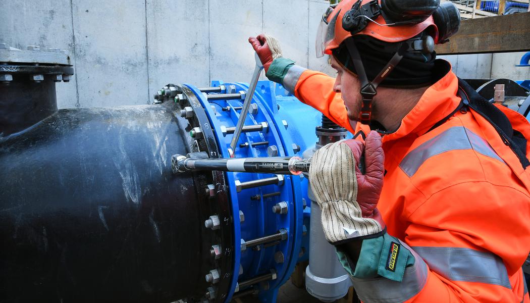 Genrebild stålrör Peab Foto Peter Steen