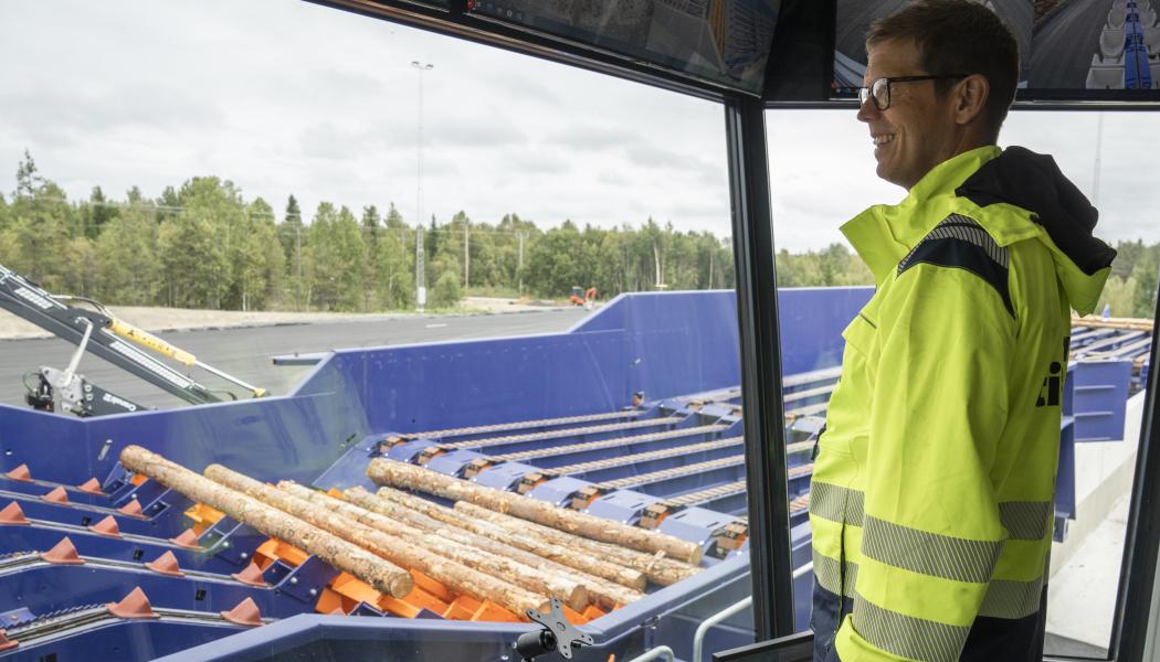 Fredrik Samuelsson, sågverkschef vid Sävar såg. Foto: Victor Lundberg/Norra Timber