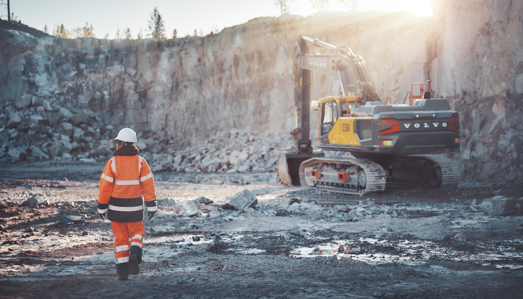 Den framtida produktionen av bandgrävmaskiner för Europamarknaden kommer att ska i Sverige valts, men Volvo CE kommer att lämna närmare besked kring produktionsanläggning, omfattning och tidpunkt senare i år. Foto: Volvo CE