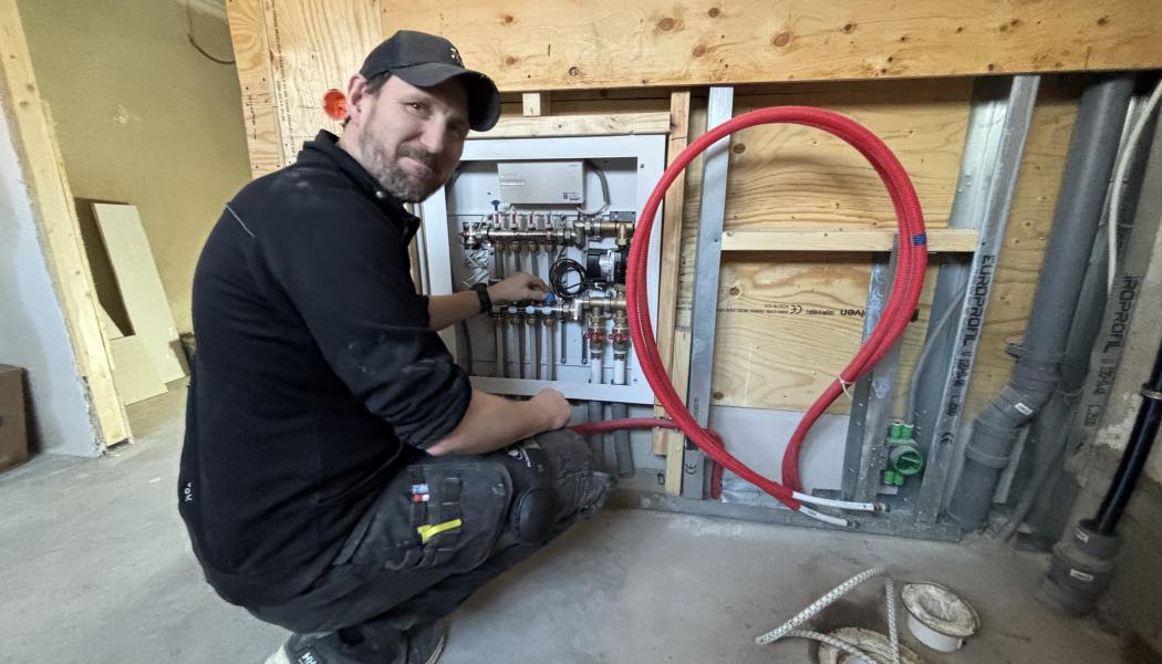 För cirka fyra år sedan började Averbo VVS arbeta med golvvärmesystemet Sentio från Wavin. Foto: Wavin