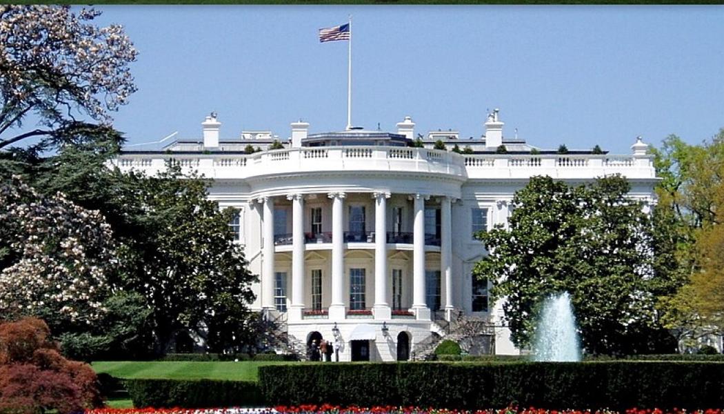 Vita Huset, den amerikanska maktens boning. Foto: Wikipedia Commons Lic. Kredit: MattWade