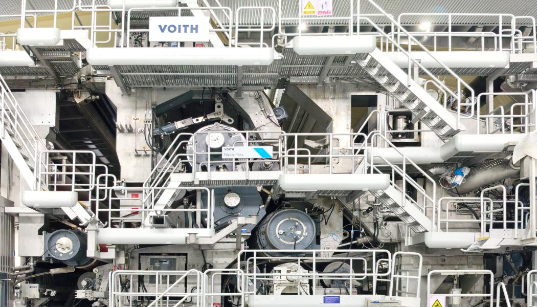 The new press concept enables, for the first time, closed full‑width web threading from the press directly into the drying section. Photo: Voith