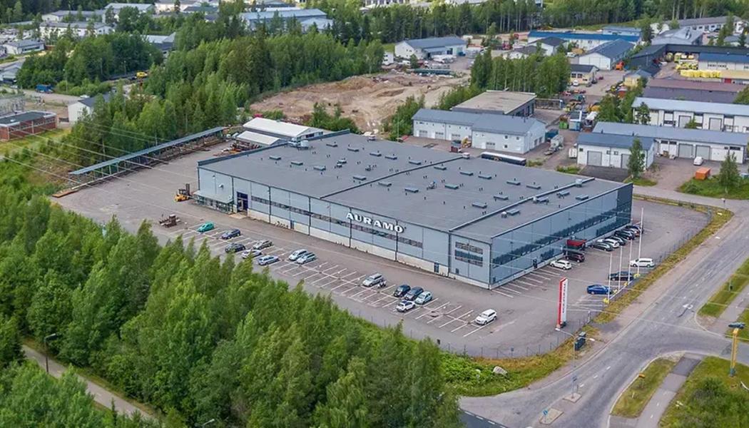 Lagerfastigheten Yrittäjänkatu 4 i Järvenpää, strax norr om Helsingfors. Foto: Stendörren