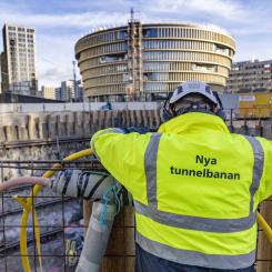 Utbyggnaden av nya tunnelbaneförbindelser är i full gång i Stockholmsområdet, men ytterligare 12 spårprojekt kan bli verklighet, enligt ett förslag från Region Stockholm som nu granskas av regionpolitikerna. Här pågår arbeten i Hagastaden i norra Stockholm stad med att bygga ut gröna linjen från Odenplan till Arenastaden.
FOTO: Liza Simonsson