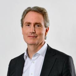 Balder: Fastighetsbolaget Balder, med storägaren och vd:n Erik Selin, redovisar bokslut. Pressbild.