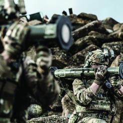 AT4-familjen består av en rad lättviktiga och bärbara engångsvapen som är enkla att använda. Foto: Saab