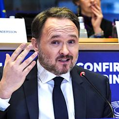 – Vätgas kommer att spela en avgörande roll i Europas gröna omställning. Genom att investera i grön vätgas stärker vi vår energisäkerhet, minskar våra utsläpp och skapar nya jobb inom framtidens industri. EU ska vara världsledande när det gäller hållbar vätgasteknik, och det kräver samarbete mellan medlemsländer, näringsliv och forskning, säger Dan Jørgensen, EU-kommissionär för energi och bostäder. Foto: EU-kommissionen