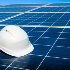 Solceller. Foto: Evgeniy Alyoshin / unsplash