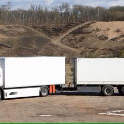Den första eldrivna lastbil hjälper Region Halland ta miljökliv inom tunga transporter. Foto: Region Halland
