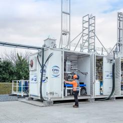 CPH2:s teknik skiljer sig från konventionella elektrolysörer genom att den saknar membran mellan vätgas- och syrgassidan. Traditionella elektrolysörer använder membran för att förhindra att de båda gaserna blandas, eftersom en vätgas-syreblandning är mycket lättantändlig. Efter haveriet har CPH2 valt att pausa utvecklingen av sin pilotanläggning och i stället fokusera på att skapa intäkter från bolagets patentportfölj och andra immateriella rättigheter. Foto: CPH2