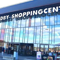 Nordby Supermarket var tvungen att begränsa kunderna till maximalt tre 20-pack ägg per hushåll för att försöka hantera efterfrågan. Foto: Wikipedia Common, kredit: Kjetil Ree