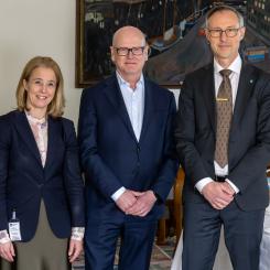Emma Lennartson, regiondirektör i Region Stockholm, Thomas
Östros, vice ordförande för EIB och Fredrik Jurdell. Foto: Region Stockholm