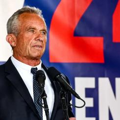 För att bli godkänd som hälsominister måste Kennedy nu övertyga senaten, där ledamöterna också väger för- och nackdelar med hans kandidatur. Foto: Flickr. Robert F Kennedy Jr/Facebook pic