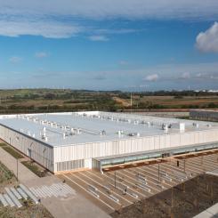 Start Campus i Portugal har byggts på återvunnen industrimark intill ett nedlagt kraftverk. Foto: Schneider Electric