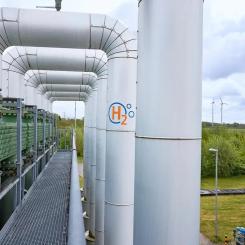 Tysklands energileverantörer är skeptiska till att vätgas kommer att spela en större roll under det kommande decenniet, visar en färsk undersökning. Mer än 90 procent av de tillfrågade bedömer att landet inte kommer att nå sitt mål om 10 gigawatt installerad elektrolyskapacitet till 2030. Foto: Thyssengas